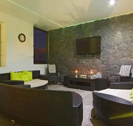 In Puerto Del Carmen Sleeps 8 With Pool And Air Con