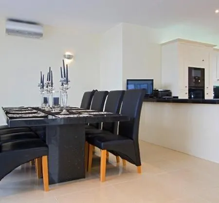Villa In Puerto Del Carmen Sleeps 8 With Pool And Air Con *