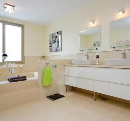 In Puerto Del Carmen Sleeps 8 With Pool And Air Con * Puerto del Carmen (Lanzarote)