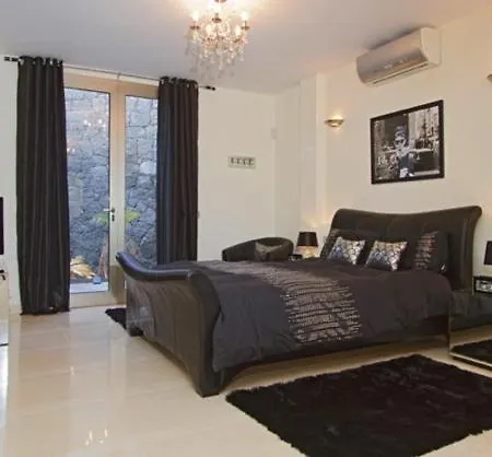 In Puerto Del Carmen Sleeps 8 With Pool And Air Con